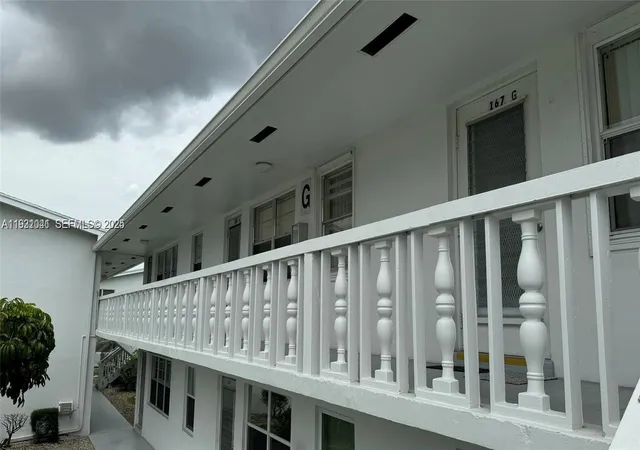 3rd image of 163 Coventry G 163, West Palm Beach, FL 33417