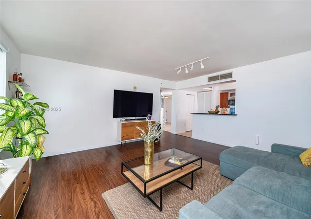 5th image of 7350 Sw 89Th St #1702S, Miami, FL 33156 | MLS# A11929670