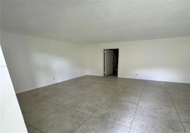 5th image of 18 Hastings B 18 #18, West Palm Beach, FL 33417 | MLS# A11931050