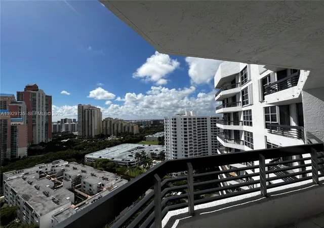 3rd image of 3400 Ne 192Nd St #2102, Ojus, FL 33180 | MLS# A11929735