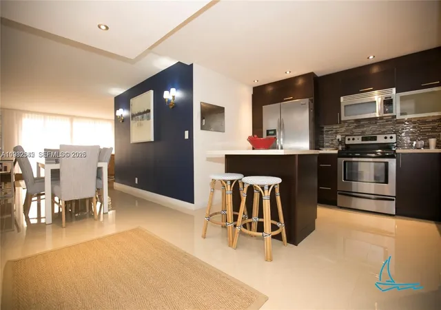5th image of 8877 Collins Ave #805, Surfside, FL 33154 | MLS# A11932542