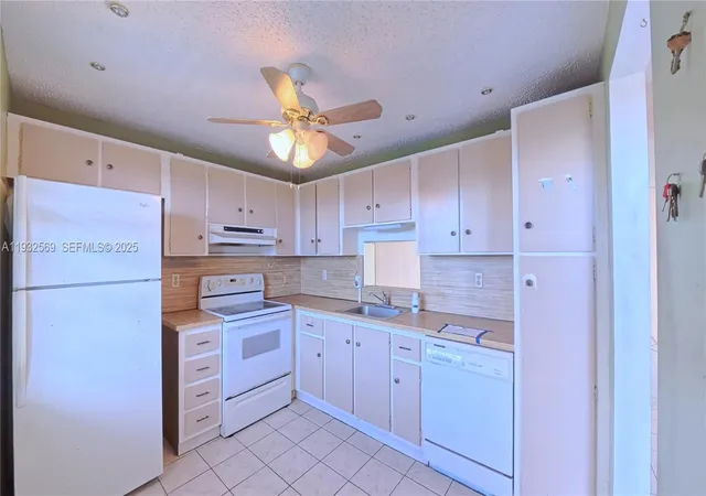 3rd image of 111 Se 3Rd Ave #502, Dania, FL 33004 | MLS# A11932569