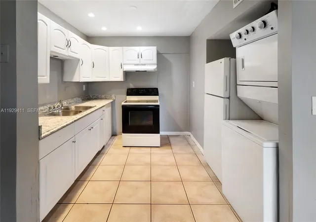2nd image of 6352 Boulevard Of Champions 1 #1, Pompano Beach, FL 33068 | MLS# A11929411