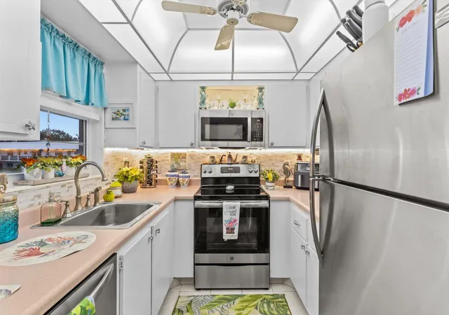 Photo 2 of Condo for sale at 2929 SE Ocean Blvd #130-9, Stuart, FL 34996 | MLS# R11134687 | Listing updated on 2026-09-23