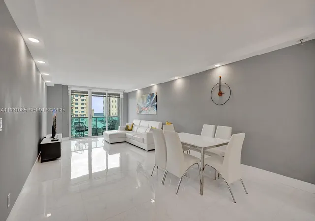 5th image of 19380 Collins Ave, Sunny Isles Beach, FL 33160