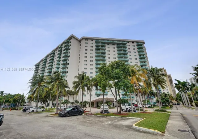 63rd image of 19380 Collins Ave #1104, Sunny Isles Beach, FL 33160 | MLS# A11931085