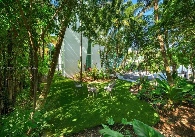 4th image of 480 Ocean Blvd, Golden Beach, FL 33160 | MLS# A11924293