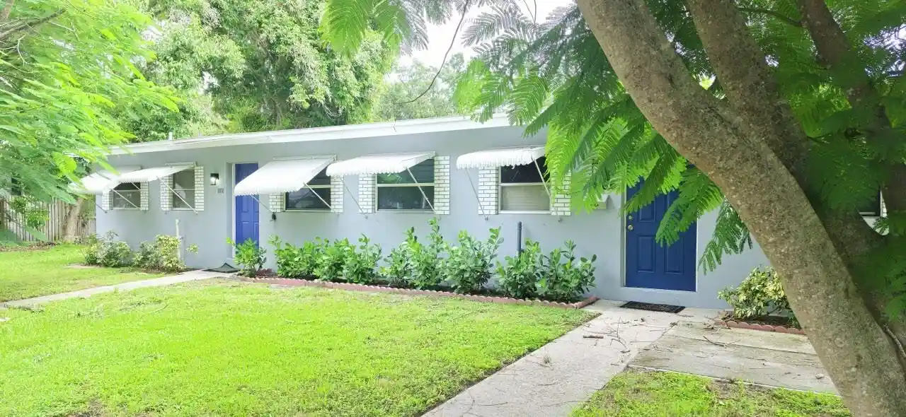 Listing Photo 1 - Condo for sale in 1806 22nd Ave located at 1806 22nd Ave, Vero Beach, FL 32960 - Unit 1806 22nd Avenue