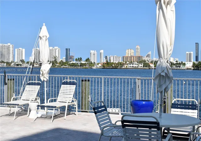 2nd image of 16570 Ne 26Th Ave, North Miami Beach, FL 33160
