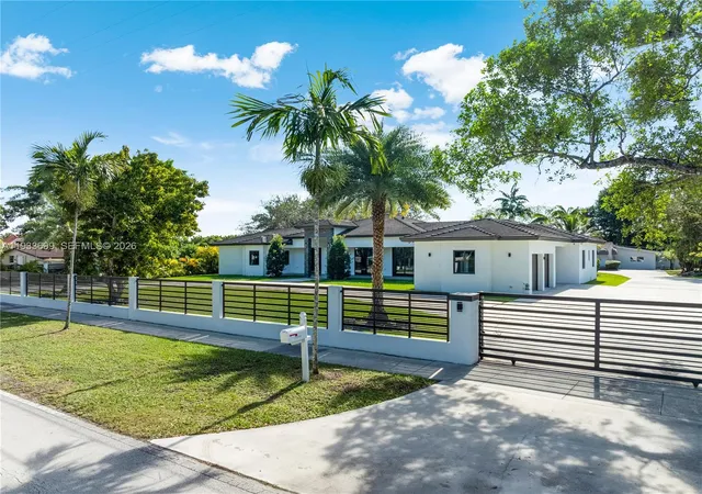 Photo 1 of Mansion for sale at 10398 Sw 64th Street, Miami, FL 33173 | MLS# A11933699 | Listing updated on 2026-10-31