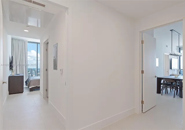 2nd image of 159 Ne 6Th St #5015, Miami, FL 33132 | MLS# A11933798