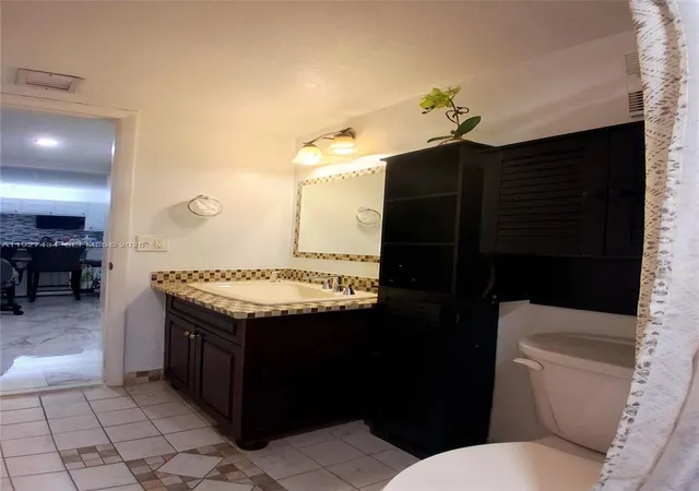 2nd image of 3905 N Nob Hl Rd, Sunrise, FL 33351