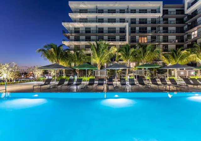 1st image of 2960 Ne 207 St #810, Aventura, FL 33180 | MLS# A11934120