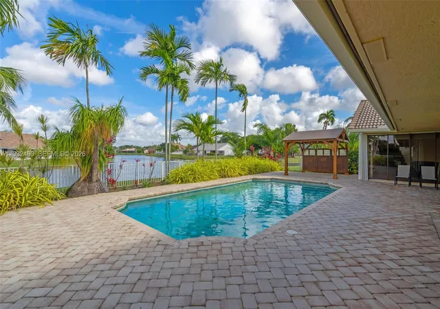 Homes for sale in Tamarac, FL | 7840 Nw 86Th Ter, Tamarac, FL 33321 | MLS# A11932460