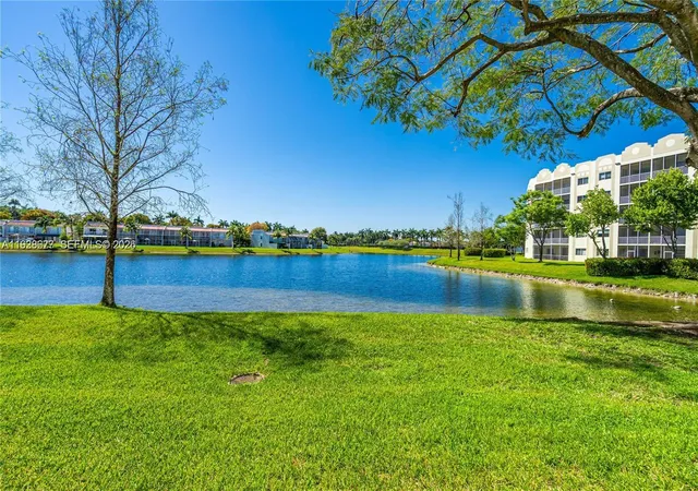 3rd image of 10750 Nw 66Th St #208, Doral, FL 33178 | MLS# A11928677