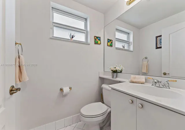2nd image of 10750 Nw 66Th St, Doral, FL 33178