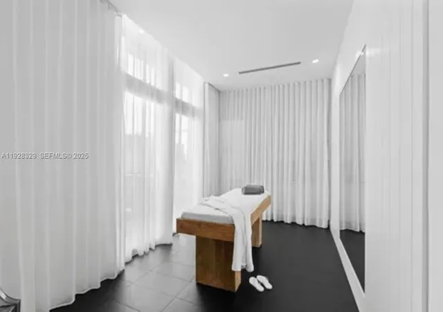 33rd image of 2000 Metropica Wy #1701, Sunrise, FL 33323 | MLS# A11928329