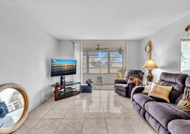 Photo 3 of Condo for sale at 9041 Sunrise Lakes Blvd #113, Sunrise, FL 33322 | MLS# F10542010 | Listing updated on 2026-10-07