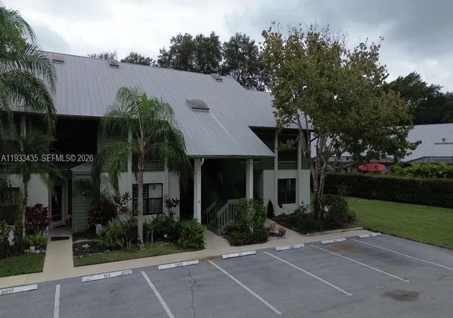 2nd image of 5200 Se Seascape Wy #201, Stuart, FL 34997 | MLS# A11933435