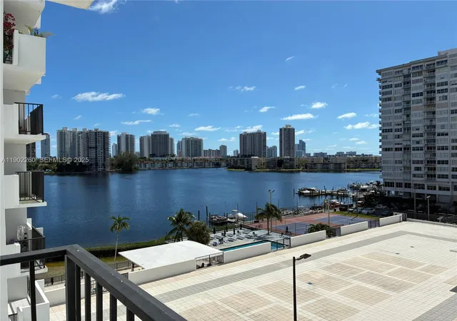 Homes for sale in Aventura, FL | 2780 Ne 183rd St #606, Aventura, FL 33160 | MLS# A11902260