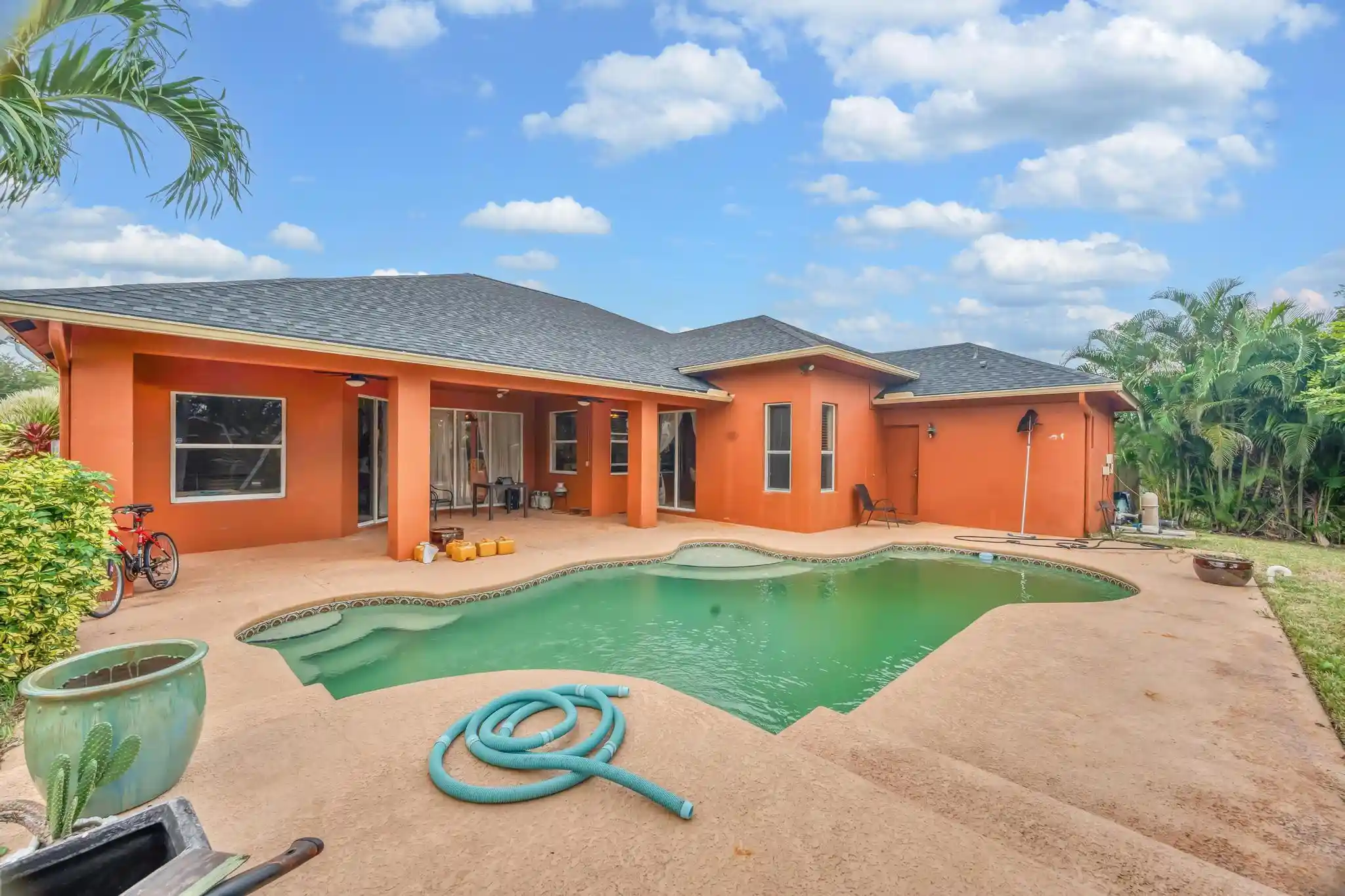 Photo 1 of Single family home for sale at 624 Sw Nichols Ter, Port Saint Lucie, FL 34953 | MLS# F10542462 | Listing updated on 2026-10-05