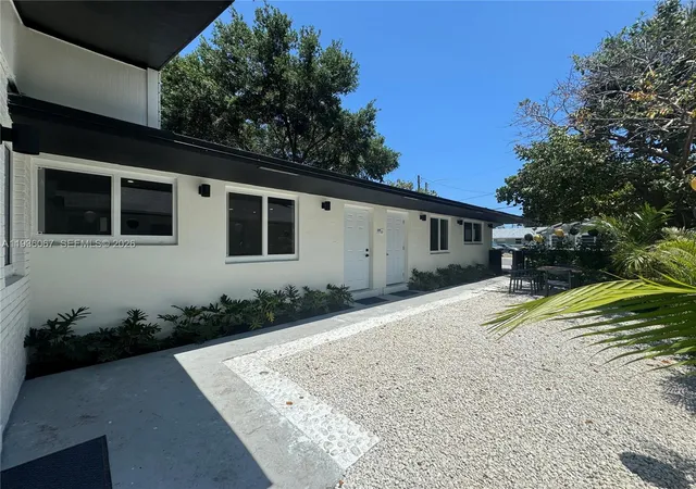 Homes for sale in Dania Beach, FL | 111 Nw 7Th Ave, Dania Beach, FL 33004 | MLS# A11936067