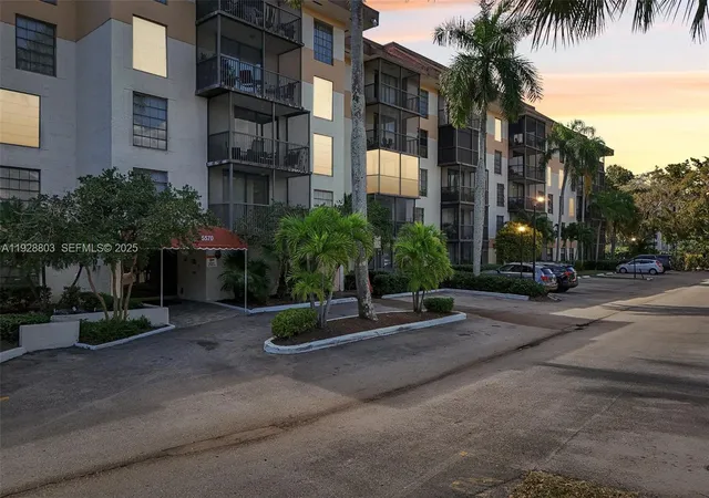 2nd image of 5570 Nw 44th St #510A, Lauderhill, FL 33319 | MLS# A11928803