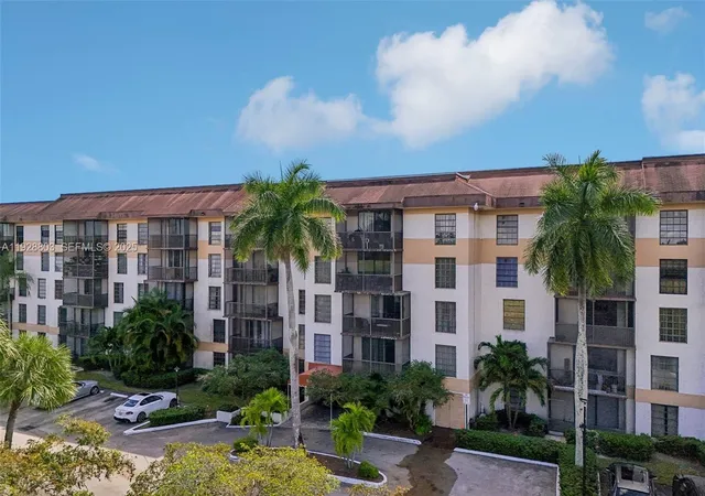 3rd image of 5570 Nw 44Th St #510A, Lauderhill, FL 33319 | MLS# A11928803