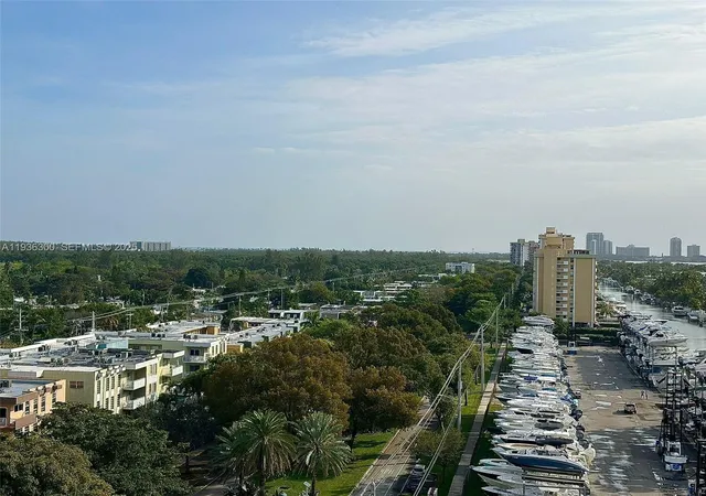 3rd image of 13499 Biscayne Blvd #1013, North Miami, FL 33181 | MLS# A11936300
