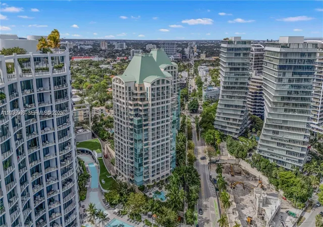 Homes for sale in Miami, FL | 3400 Sw 27th Ave #605, Miami, FL 33133 | MLS# A11936506