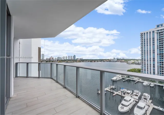 2nd image of 17301 Biscayne Blvd #1105, Aventura, FL 33160 | MLS# A11936552