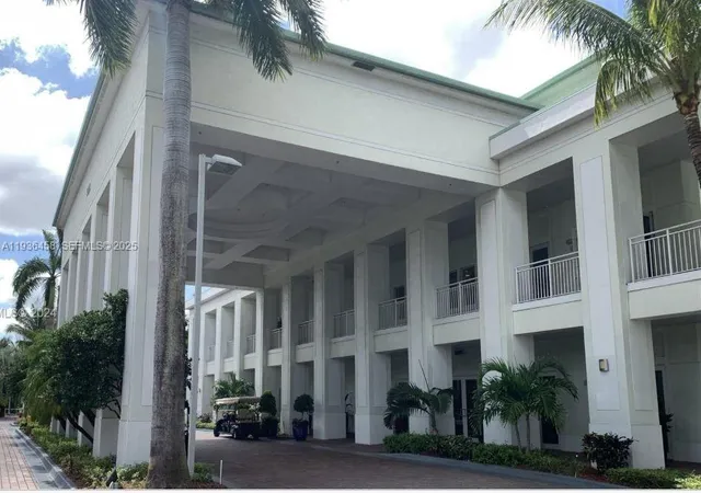 2nd image of 5300 Nw 87th Ave #601, Doral, FL 33178 | MLS# A11936458
