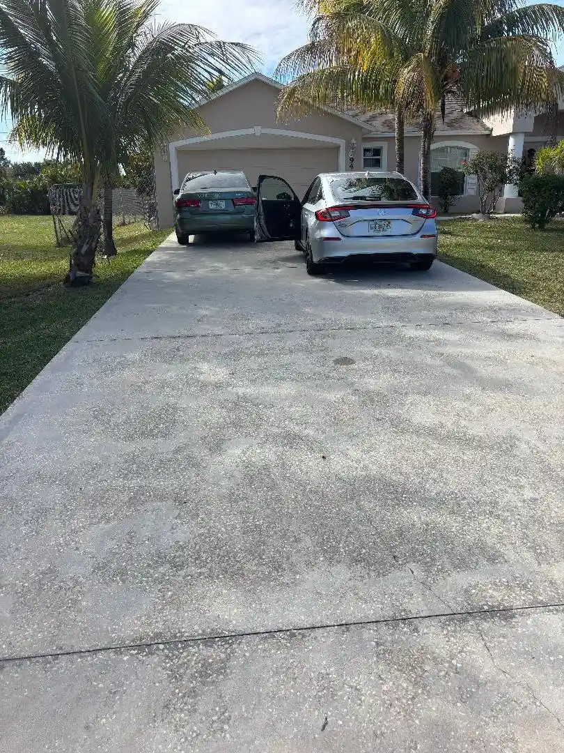 Photo 1 of Single family home for sale at 944 Sw Del Rio Blvd, Port Saint Lucie, FL | MLS# F10543064 | Listing updated on 2026-10-19