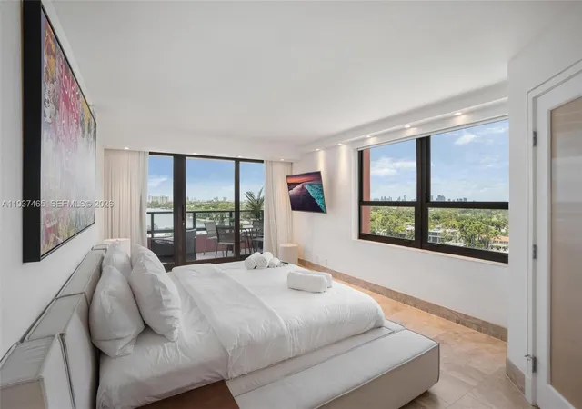 2nd image of 5225 Collins Ave, Miami, FL 33140