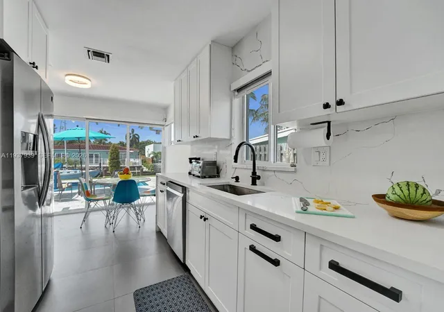Homes for sale in Fort Lauderdale, FL | 1108 Tangelo Iss, Fort Lauderdale, FL 33315 | MLS# A11937939