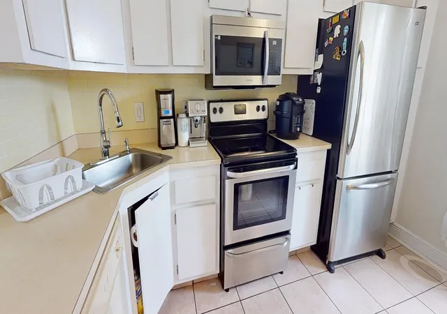 4th image of 217 Foxtail Dr #G, Greenacres, FL 33415 | MLS# R11151199