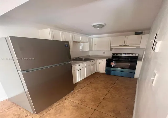 Homes for sale in Miami Gardens, FL | 20520 Nw 15th Avenue, Miami Gardens, FL 33169 | Houzeo