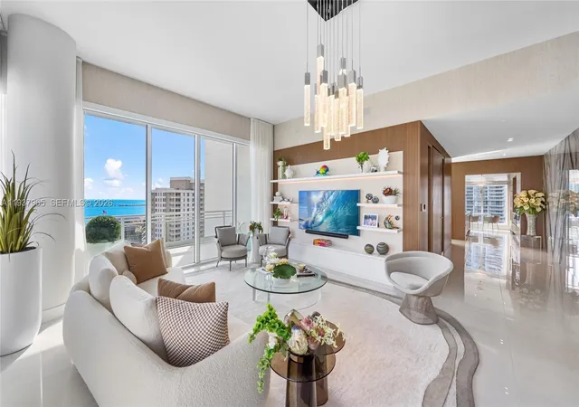 4th image of 900 Brickell Key Blvd #2004, Miami, FL 33131 | MLS# A11937965