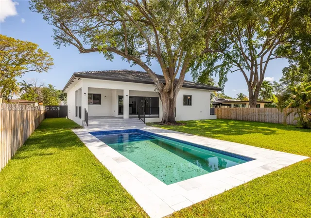 5th image of 1030 Ne 121St St, Biscayne Park, FL 33161 | MLS# A11938602