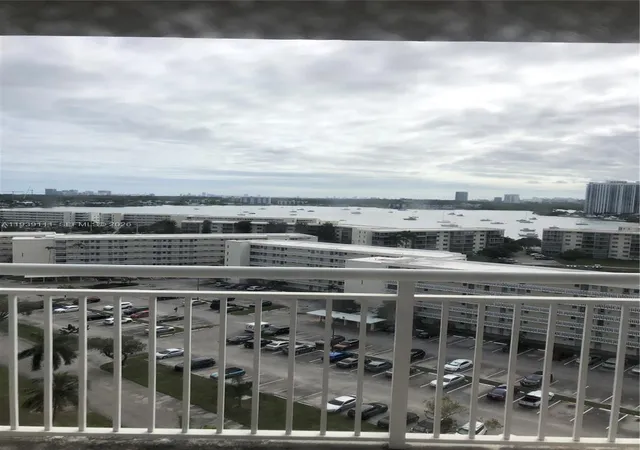 2nd image of 18011 Biscayne Blvd #1403, Aventura, FL 33160 | MLS# A11939111