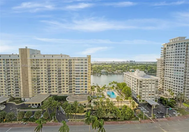 Homes for sale in Miami Beach, FL | 5601 Collins Avenue, Miami Beach, FL 33140 | Houzeo