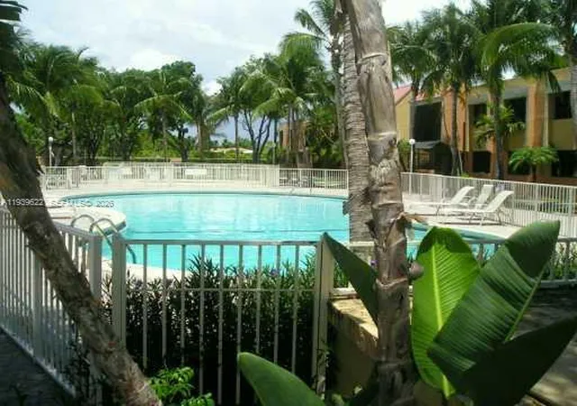 2nd image of 7961 Sw 104Th St, Miami, FL 33156