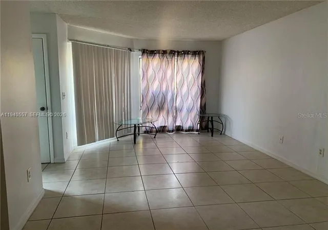 Homes for sale in Orlando, FL | 4318 Lakeway Dr #12D, Orlando, FL 32839 | MLS# A11940557