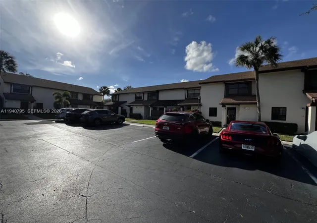 20th image of 4389 N Carambola Cir N, Coconut Creek, FL 33066 | MLS# A11940795