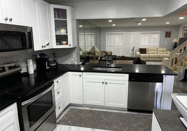 4th image of 4389 N Carambola Cir N, Coconut Creek, FL 33066 | MLS# A11940795