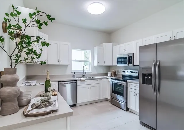 Photo 3 of Single family home for sale at 1103 Gigon Ct, Sebring, FL 33870 | MLS# F10544206 | Listing updated on 2026-09-23