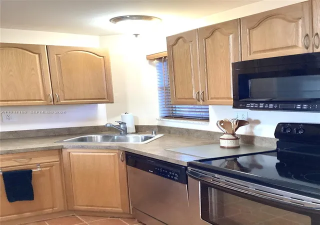 4th image of 8900 Washington Blvd #PH19, Pembroke Pines, FL 33025 | MLS# A11941192