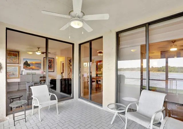 Photo 4 of Condo for sale at 2850 Carambola Cir S #19121, Coconut Creek, FL 33066 | MLS# R11152444 | Listing updated on 2026-09-23