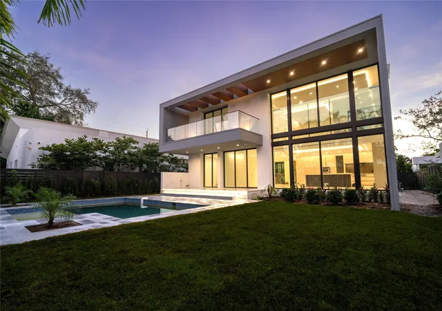 3rd image of 508 9Th Ave, Fort Lauderdale, FL 33301 | MLS# F10544077