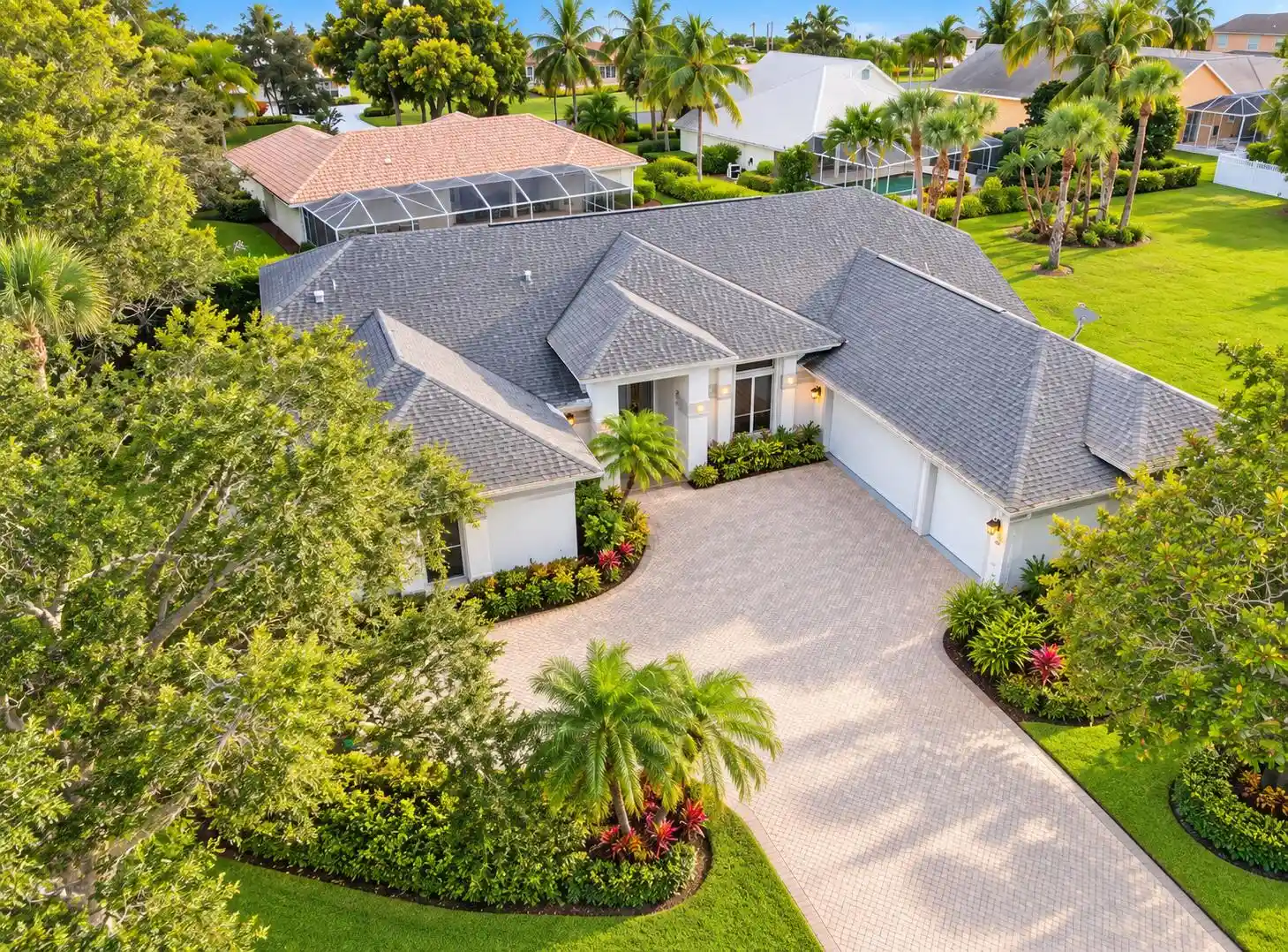 Photo 1 of Single family home for sale at 1111 Se Westchester Dr, Port Saint Lucie, FL | MLS# R11152604 | Listing updated on 2026-10-27